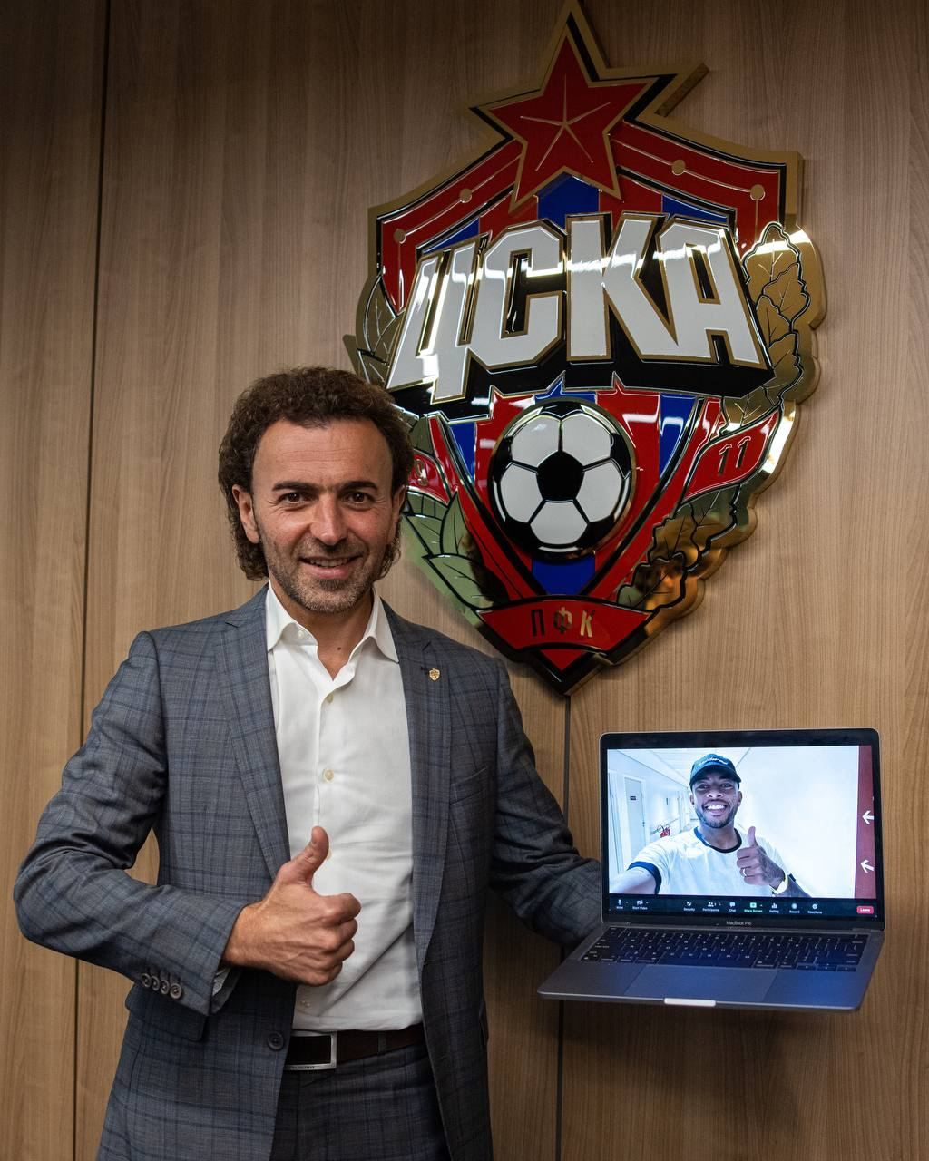 ЦСКА опубликовал совместную фотографию Бабаева с Велингтоном